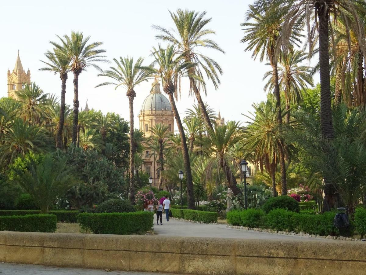 Around Cassaro House * Palermo